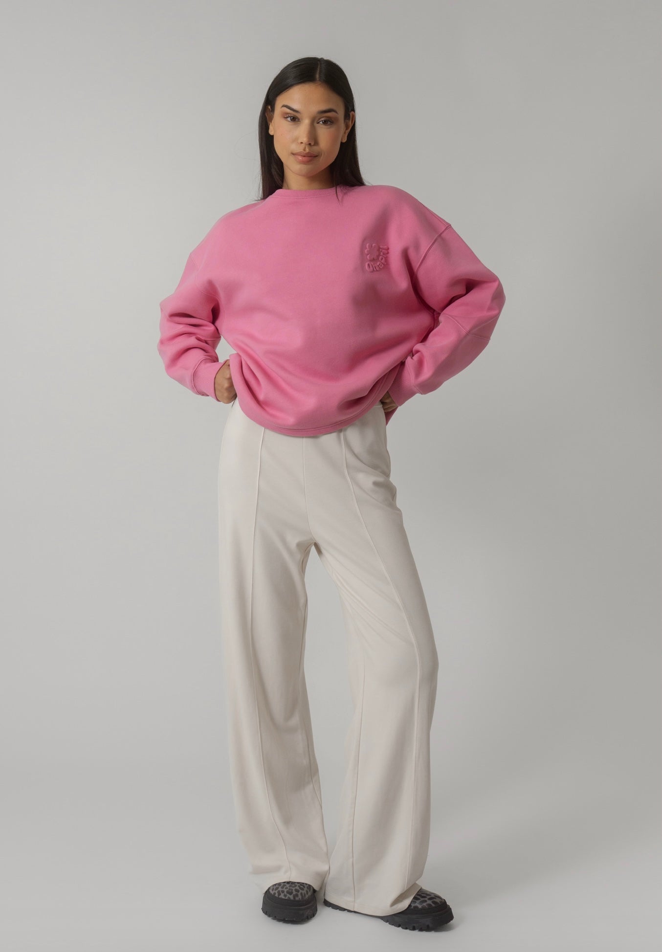 OH APRIL Oversized Sweater „Swirl“ - deep pink