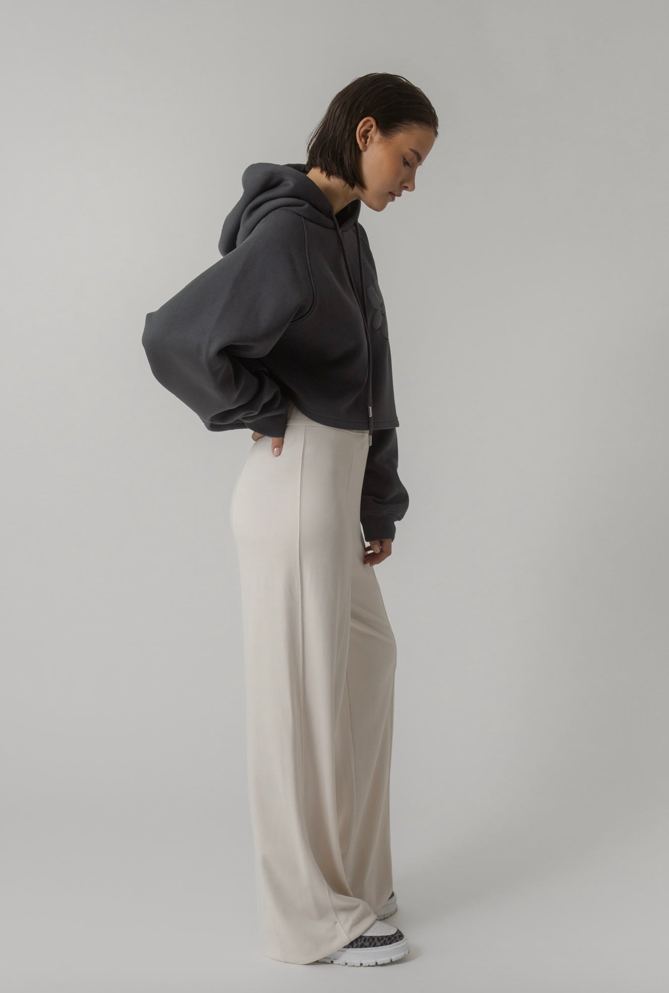 OH APRIL Cropped Hoodie „Koa“ - dark iron