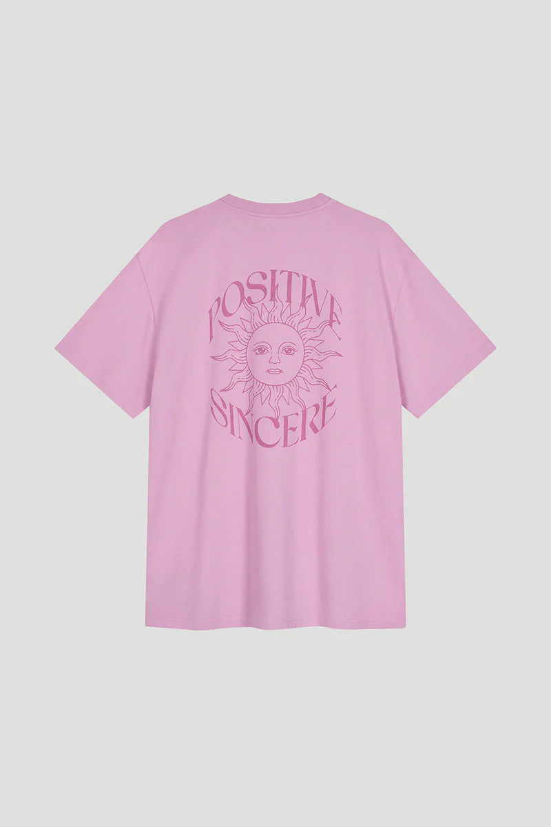 OH APRIL Boyfriend T-Shirt “Positive“ - bright lilac