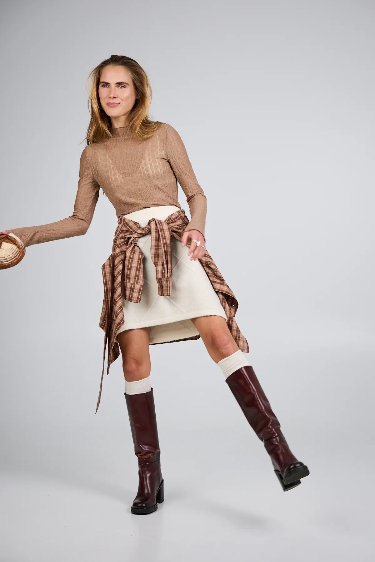 OH APRIL - ZAHARA LACE LONGSLEEVE